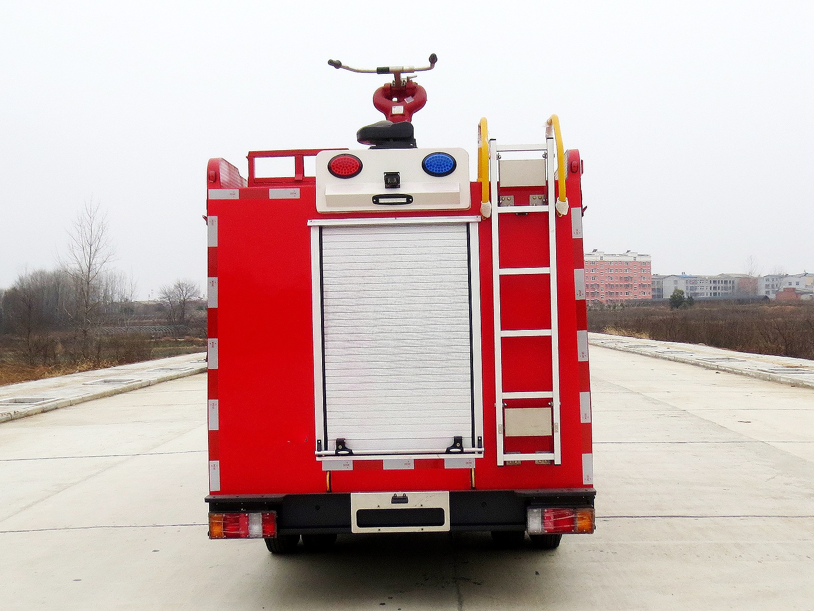 慶鈴100P藍(lán)牌水罐消防車