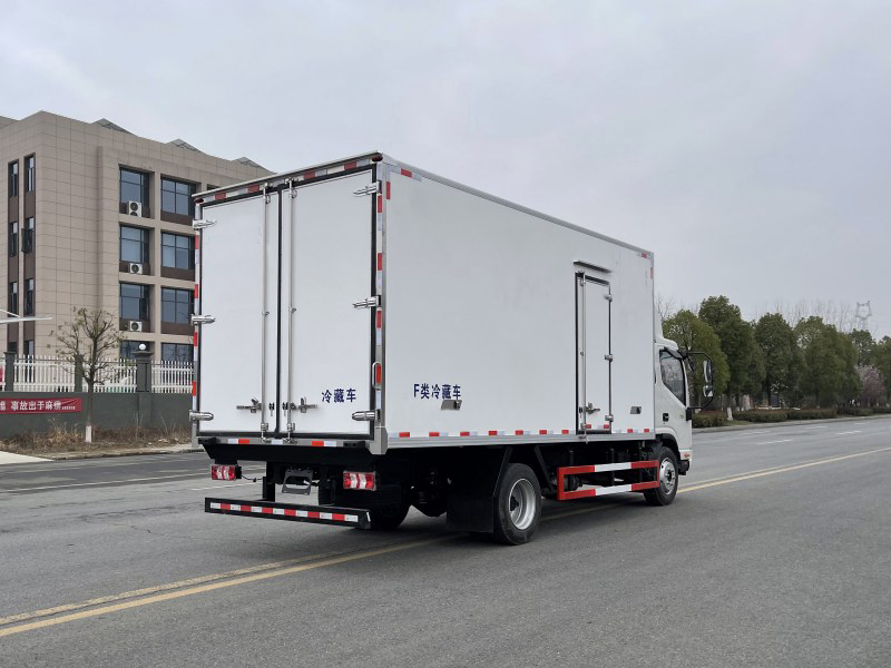 江淮5.2米冷藏車