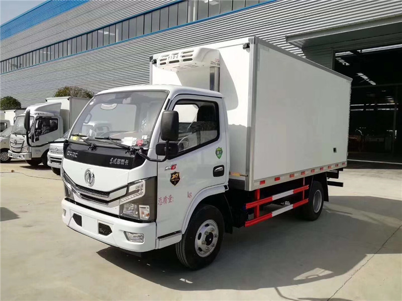 東風(fēng)多利卡D6冷藏車