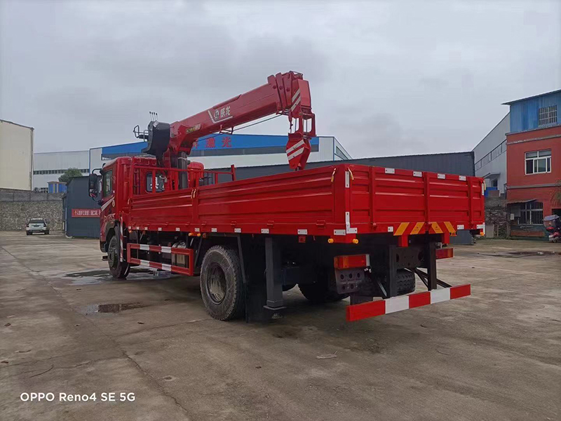 東風(fēng)華神T5單橋隨車(chē)吊