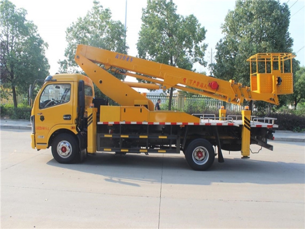 東風多利卡26米高空作業車