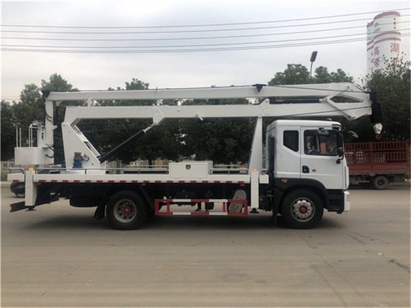 東風(fēng)22米高空作業(yè)車